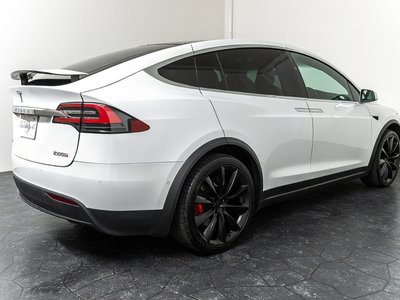 صورة 24 لـ 2017 Tesla MODEL X