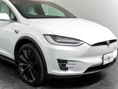 صورة 17 لـ 2017 Tesla MODEL X