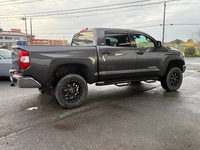 2018 Toyota TUNDRA — фото 9