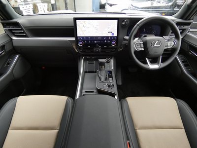 2025 Lexus GX thumbnail 60