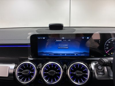 2026 Mercedes-BENZ GLB photo 12