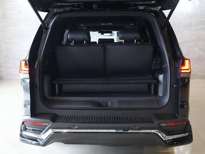 2025 Lexus LX thumbnail 76