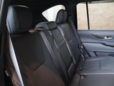 2025 Lexus LX thumbnail 25