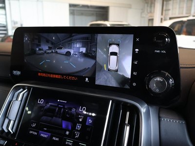 2025 Lexus LX thumbnail 34