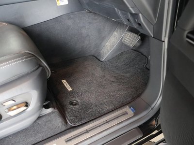 2025 Lexus LX photo 14