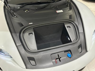 2023 Porsche TAYCAN — миниатюра 16