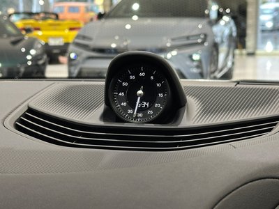 2023 Porsche TAYCAN — миниатюра 38