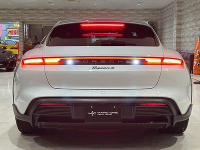 2023 Porsche TAYCAN — миниатюра 13