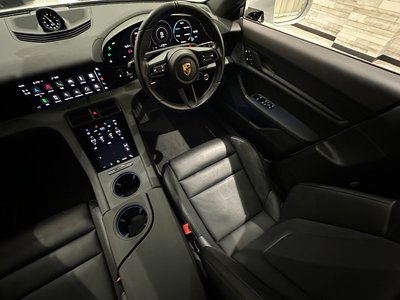 2023 Porsche TAYCAN — миниатюра 29