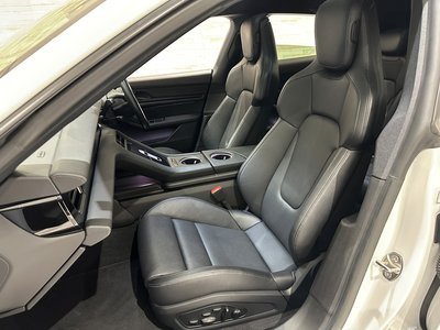 2023 Porsche TAYCAN — миниатюра 18