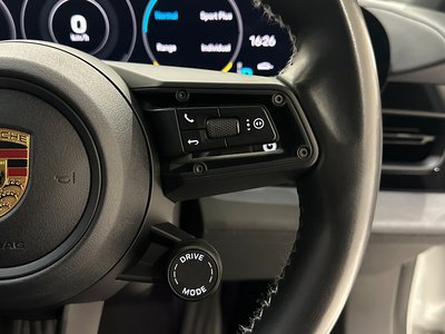 2023 Porsche TAYCAN — миниатюра 32