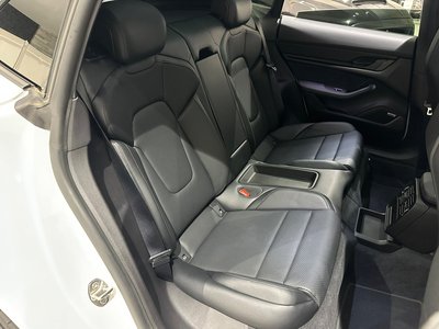 2023 Porsche TAYCAN — миниатюра 19
