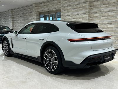 2023 Porsche TAYCAN — миниатюра 10