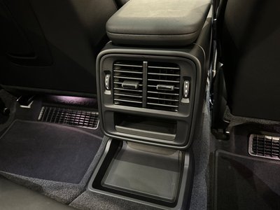 2023 Porsche TAYCAN — миниатюра 25