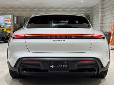 2023 Porsche TAYCAN — миниатюра 12