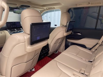 2024 Toyota LAND CRUISER 300 — фото 33