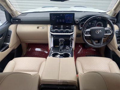2024 Toyota LAND CRUISER 300 — фото 46