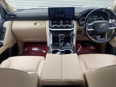 2024 Toyota LAND CRUISER 300 — фото 49