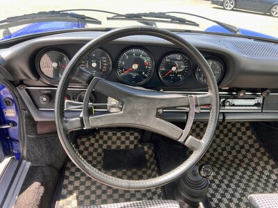 1973 Porsche 911 — миниатюра 11