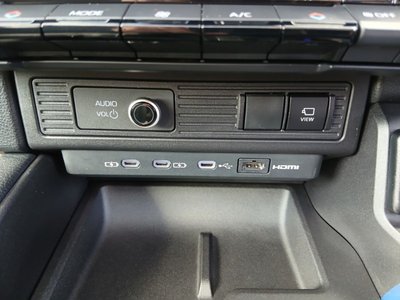 صورة 28 لـ 2025 Toyota LAND CRUISER 250