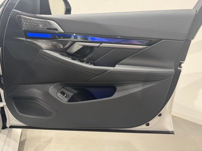 2025 BMW M5 thumbnail 50