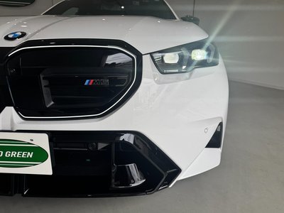 2025 BMW M5 photo 9
