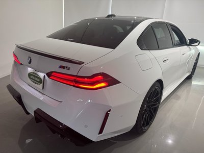 2025 BMW M5 thumbnail 25