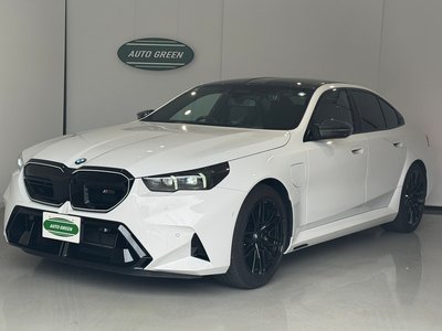 2025 BMW M5 photo 3