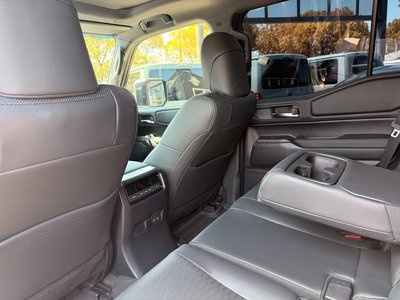 صورة 57 لـ 2024 Toyota LAND CRUISER 250