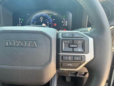 صورة 42 لـ 2024 Toyota LAND CRUISER 250