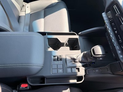 صورة 36 لـ 2024 Toyota LAND CRUISER 250