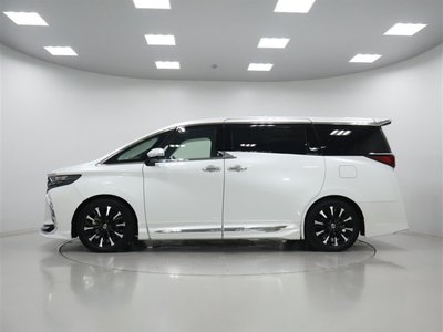 2023 Toyota ALPHARD — фото 4