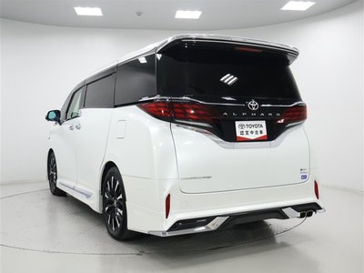 2023 Toyota ALPHARD — фото 2