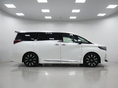 2023 Toyota ALPHARD — фото 5