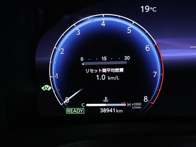 2023 Toyota ALPHARD — фото 16