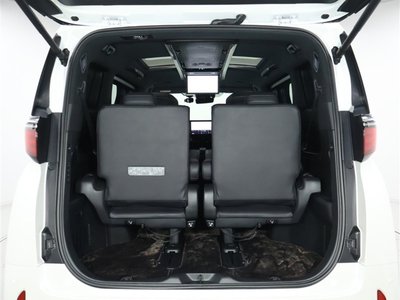 2023 Toyota ALPHARD — фото 31