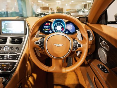 صورة 19 لـ 2022 Aston Martin DBS SUPERLEGGERA VOLANTE