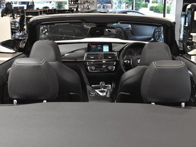 صورة 16 لـ 2020 BMW M4 CABRIOLET