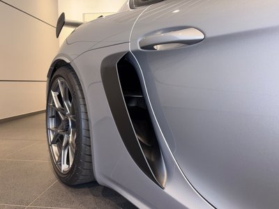 2025 Porsche 718 thumbnail 34