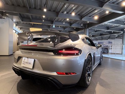 2025 Porsche 718 photo 9