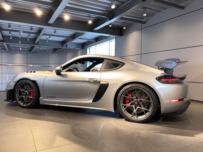 2025 Porsche 718 photo 6