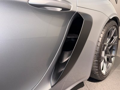 2025 Porsche 718 thumbnail 32