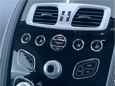 2016 Aston Martin RAPIDE — миниатюра 30