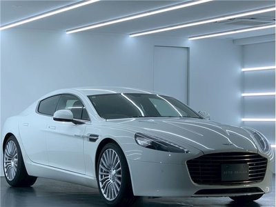 2016 Aston Martin RAPIDE — миниатюра 7