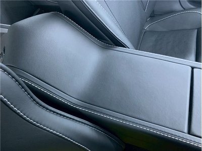 2016 Aston Martin RAPIDE — миниатюра 35