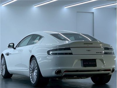 2016 Aston Martin RAPIDE — миниатюра 12