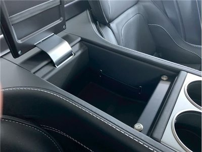 2016 Aston Martin RAPIDE — миниатюра 49