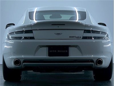 2016 Aston Martin RAPIDE — миниатюра 13
