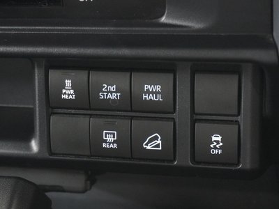 2024 Toyota LAND CRUISER 70 thumbnail 40