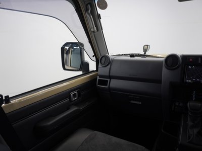 2024 Toyota LAND CRUISER 70 thumbnail 54
